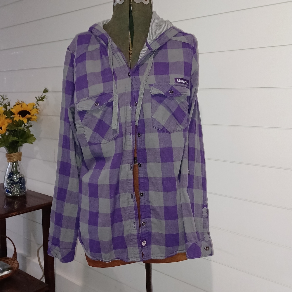 Women's sz. Lg, Columbia, purple/grey plaid hooded top.